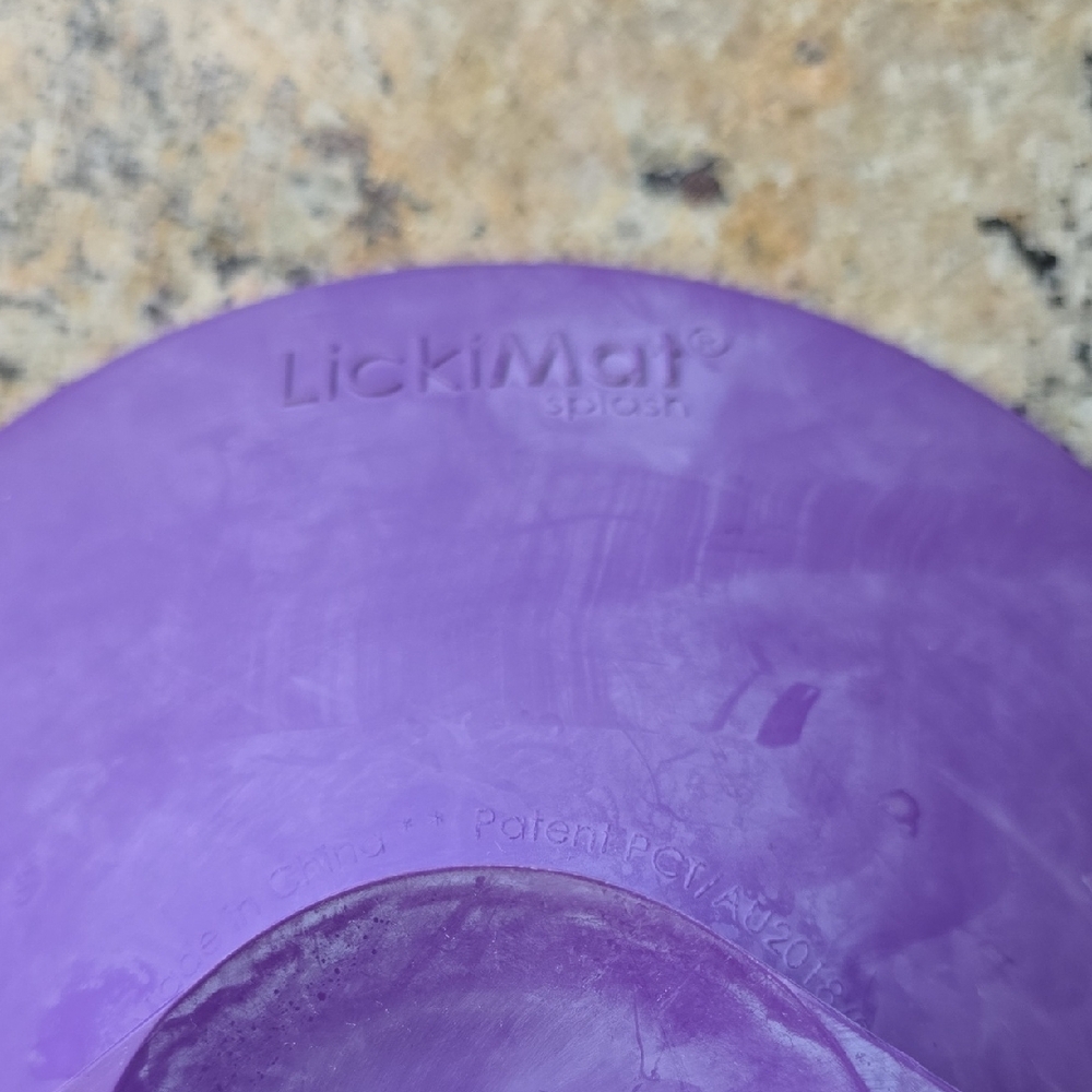 LickiMat Splash Purple